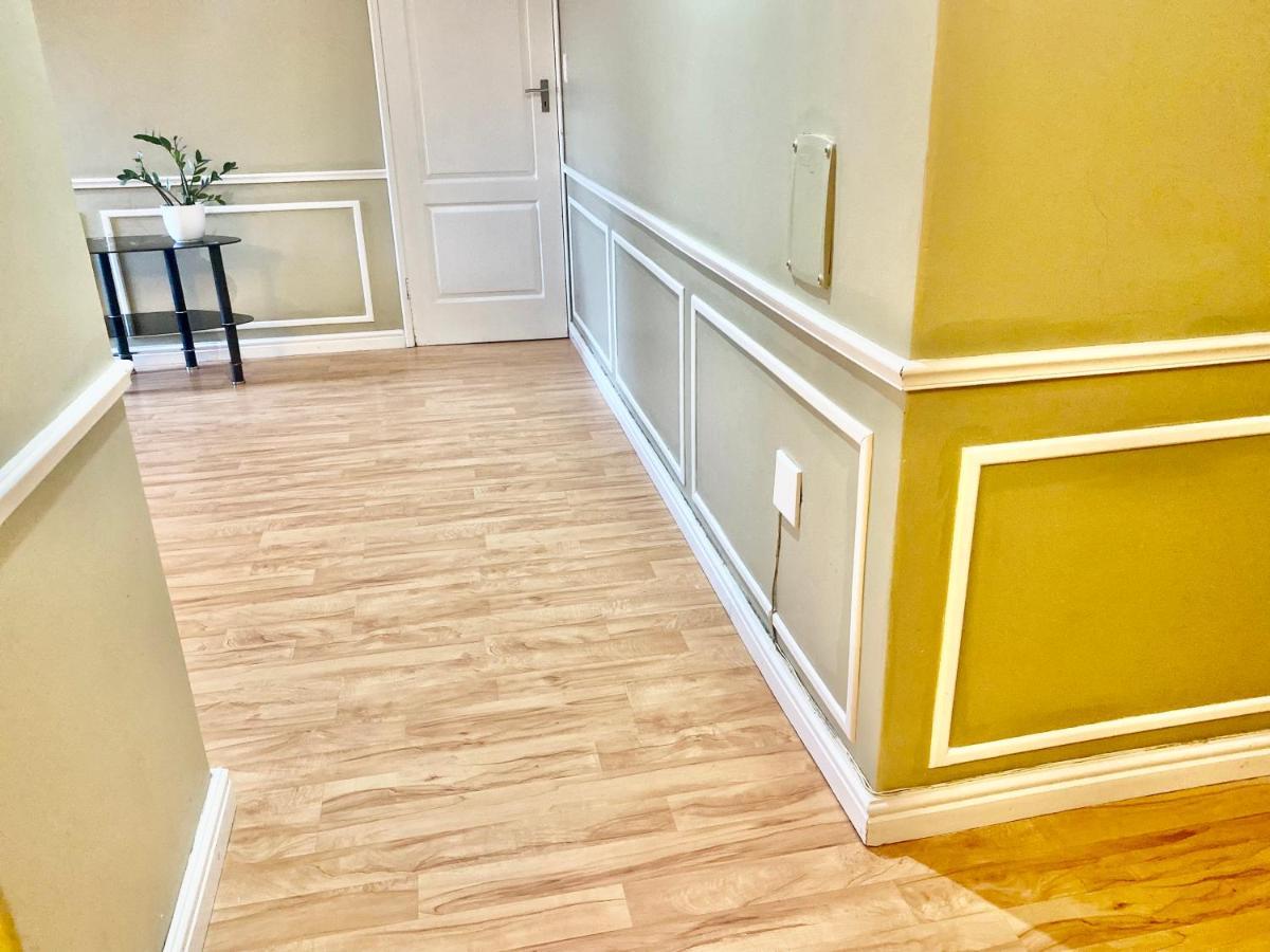Beautiful Apartment In Century City Kaapstad Buitenkant foto